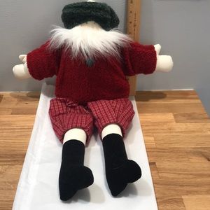 Woof n Poof musical “Santa”. 10” tall seated. NWT.